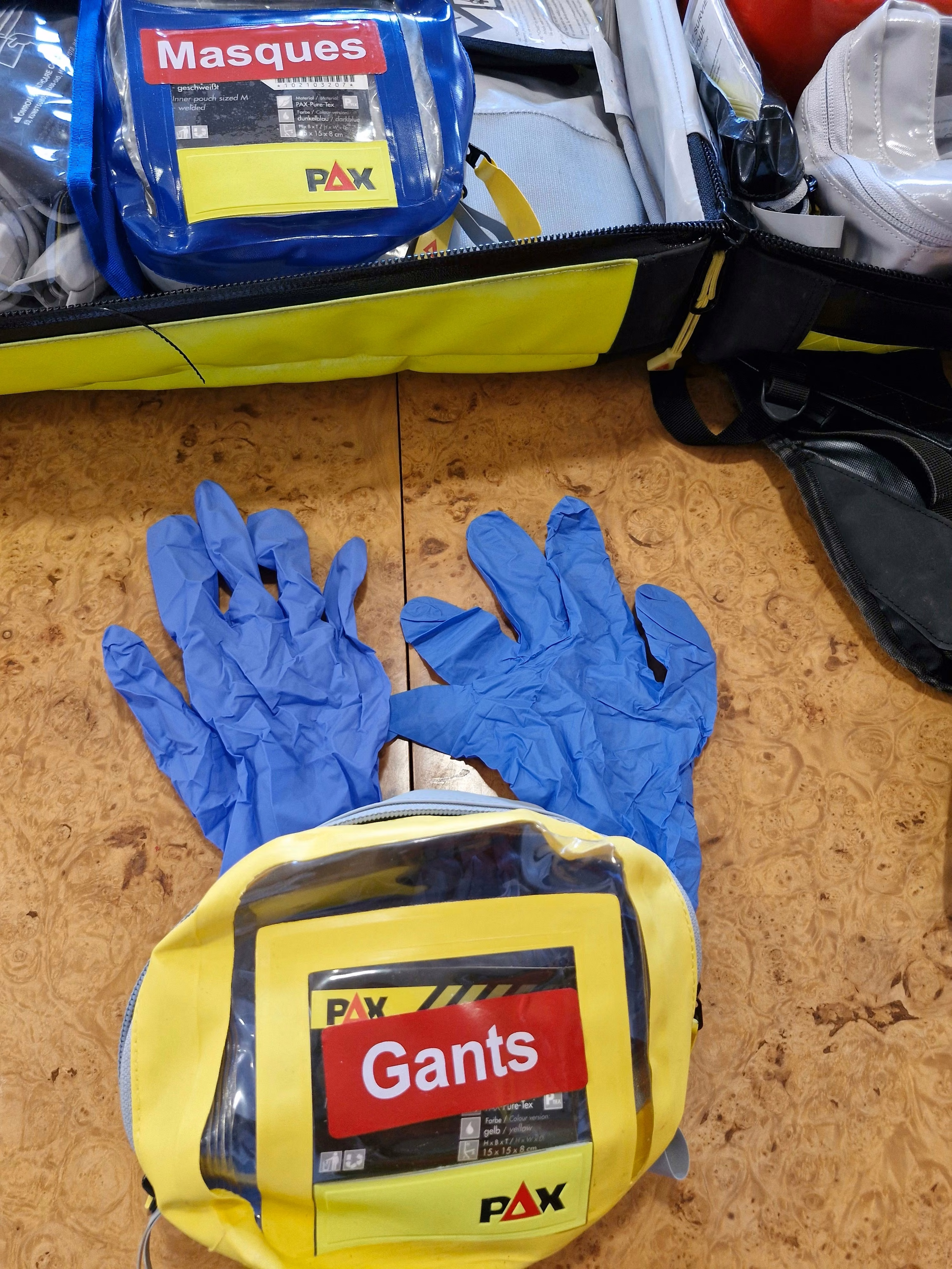 Gants dans PS